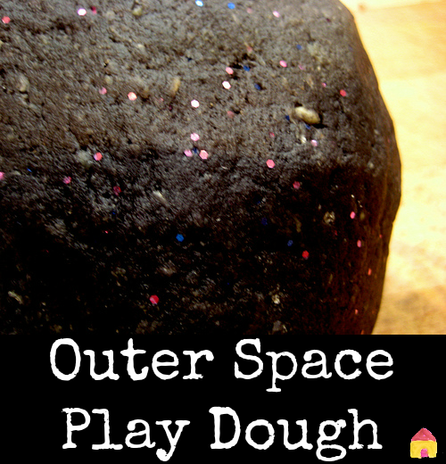 Space play dough recipe - great sensory play for space theme activities