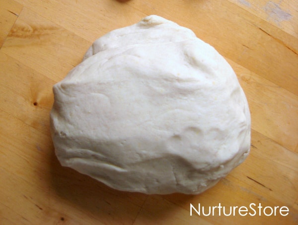 quick homemade playdough recipe