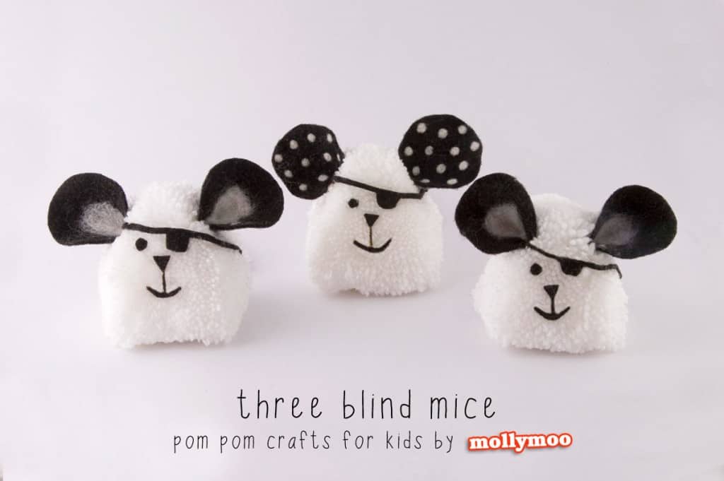 Super cute pompom craft for kids: thre ebling mice, for songs and storytelling