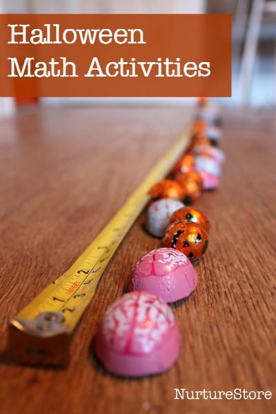 Fun Halloween math activities : great halloween math station using trick-or-treat candy