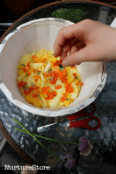 sensory play with flowers