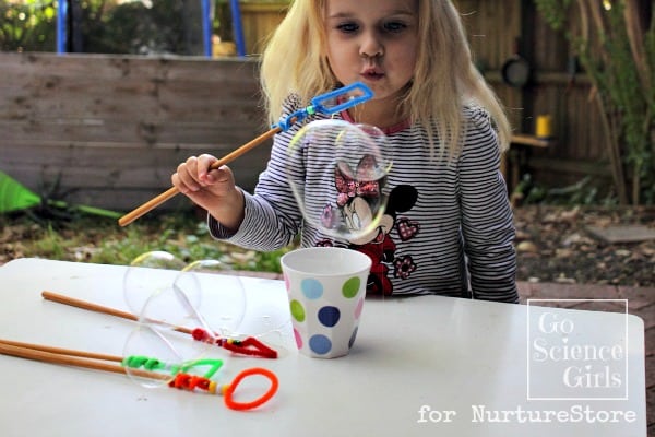 Blowing round bubbles with a rectangular bubble wand