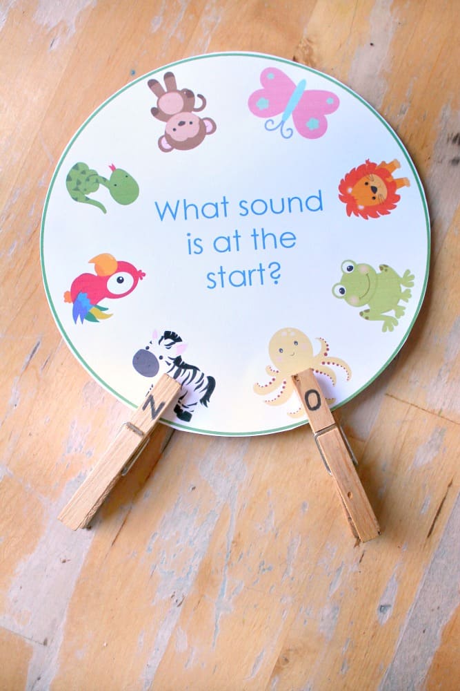 Beginning sound word wheel game free printable - NurtureStore
