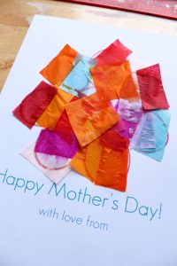 Pretty Mothers Day flower craft with free printable - NurtureStore