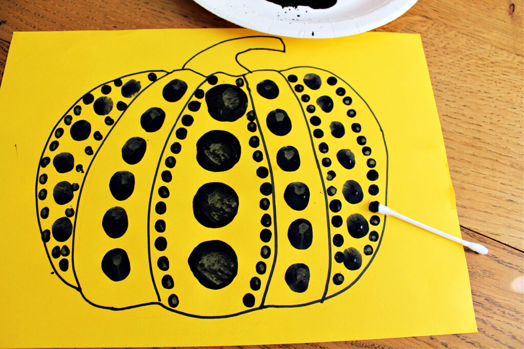 Art Lesson on Yayoi Kusama 